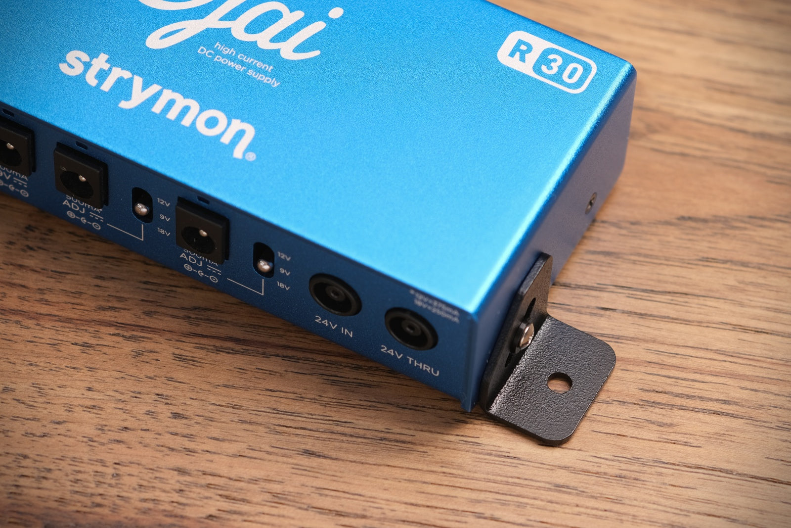 Power Supply Mounting Brackets for Strymon Ojai | Helweg Design